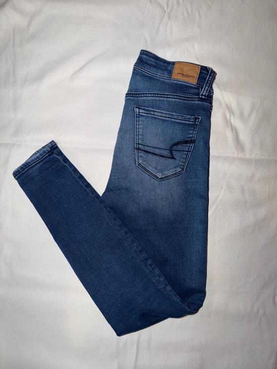 American Eagle Outfitters Denim - American Eagle Outfitters Blue Skinny Jeans with Back Pocket Wave Stitch